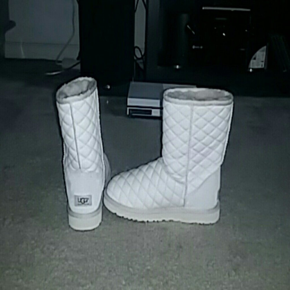 Short Quilted leather (cream/snow)  uggs